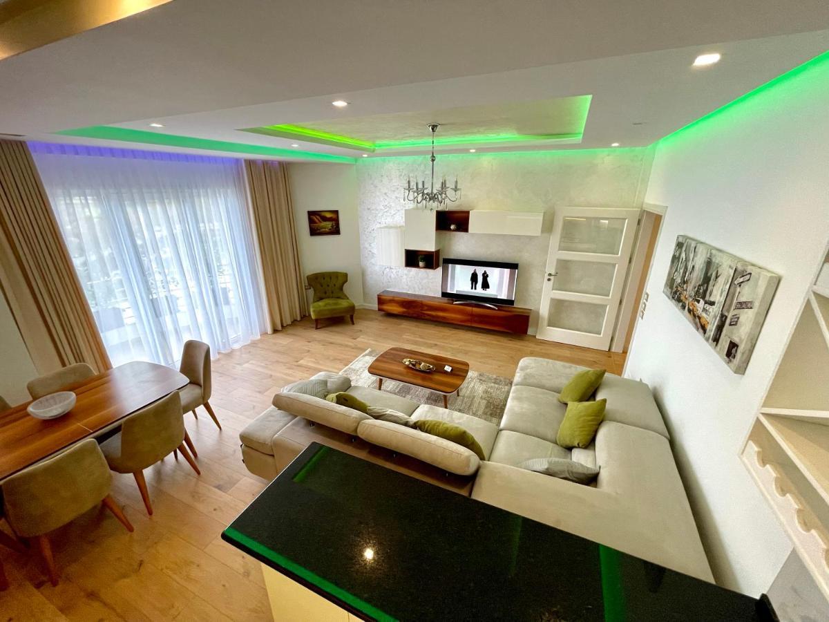 Queen'S Luxury Apartments Lake Tirana Kültér fotó