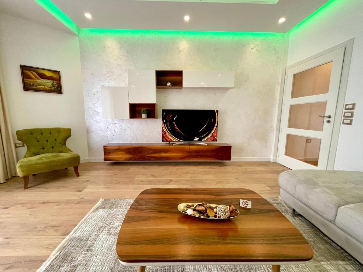 Queen'S Luxury Apartments Lake Tirana Kültér fotó